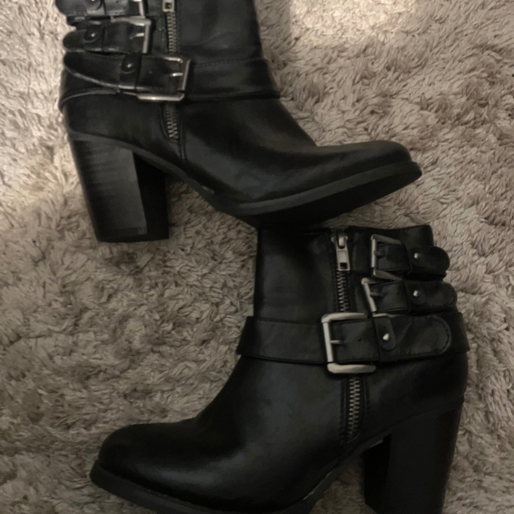 Cathy Jean boots, size six